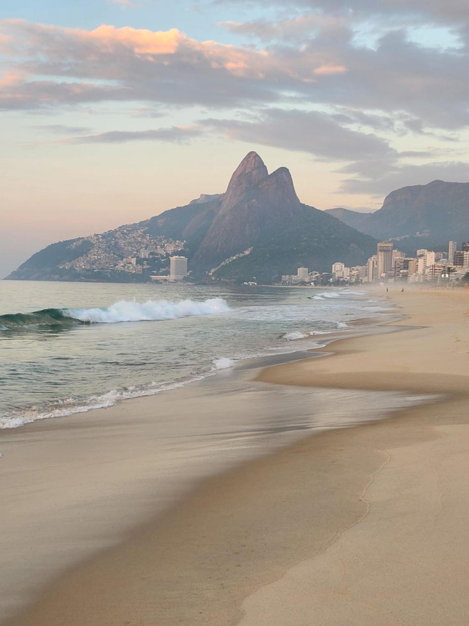 Charmosa Cobertura Em Ipanema Na Quadra Da Praia De Quarto, Sala, Terraco E Sauna Rio de Janeiro Exterior photo